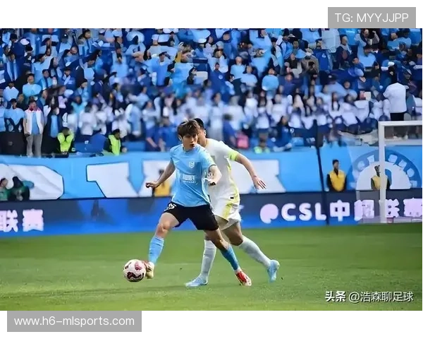 大连英博保级任务艰巨，球队阵容频频调整